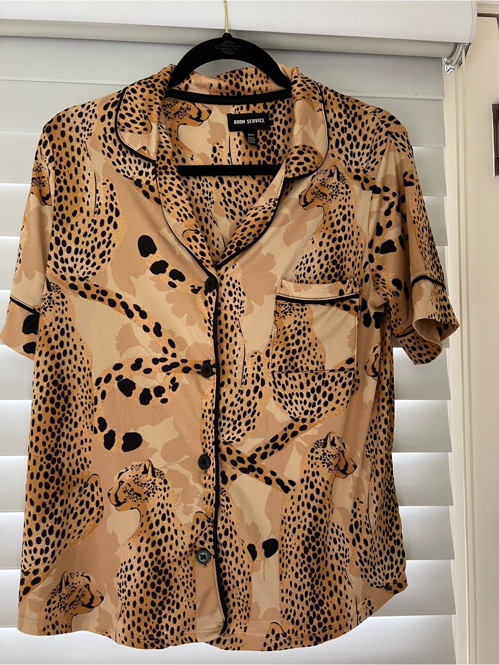 New Women’s Size Small Room Service Pajama Top